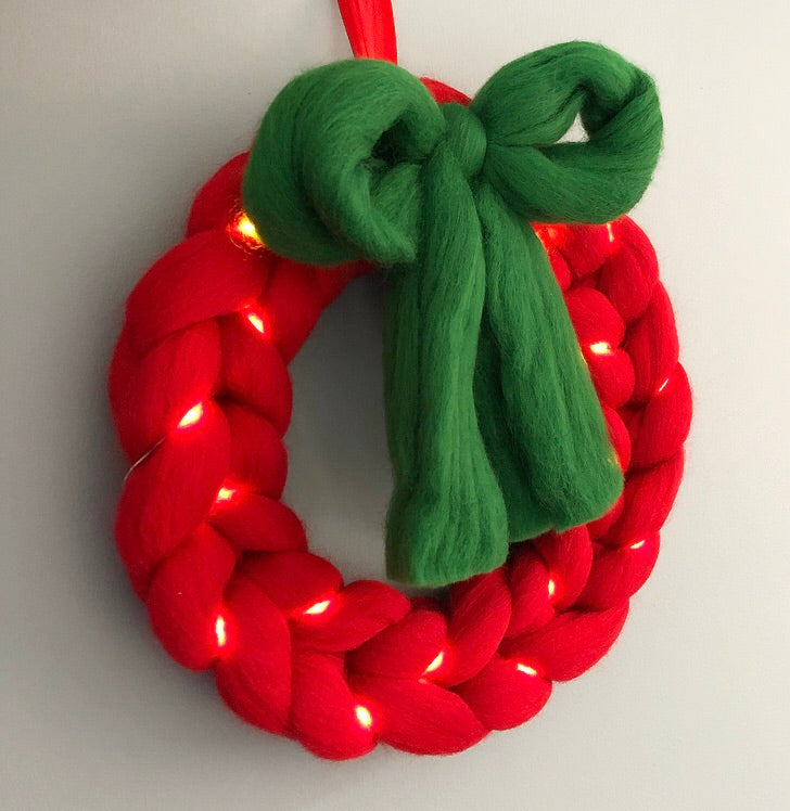 Christmas Wreath - Design it yourself! - No Needles Needed Chunky Knits